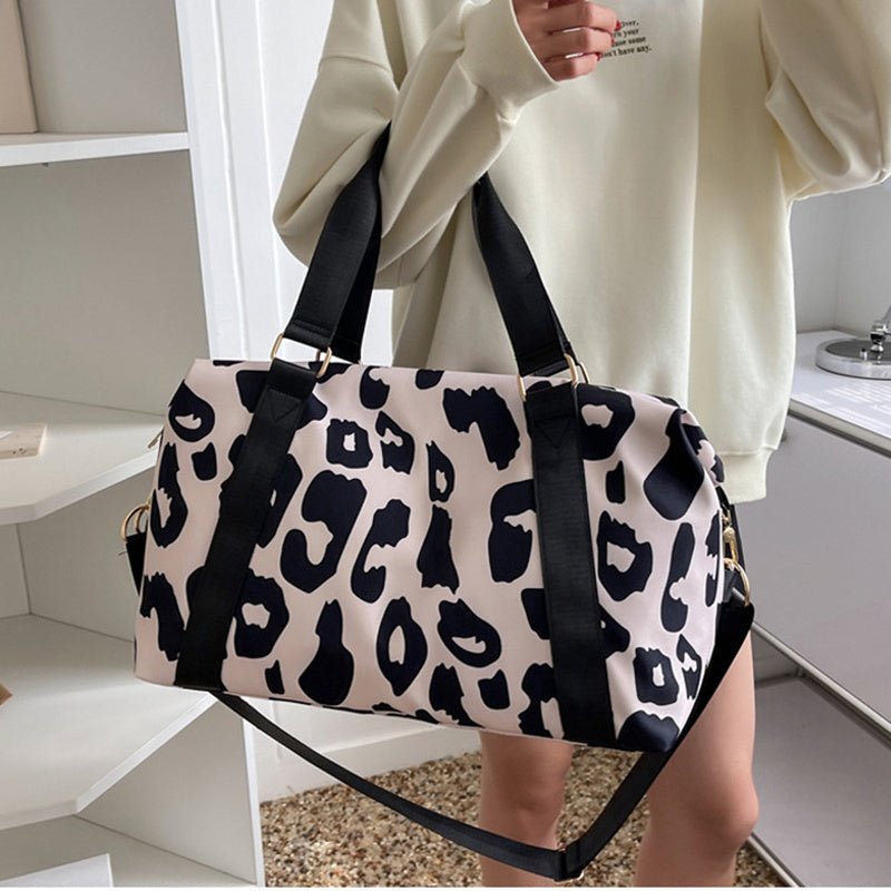 Women Travel Duffel Bag Cow Pattern Handbag Fitness Sports Shoulder Bags - Topezmart
