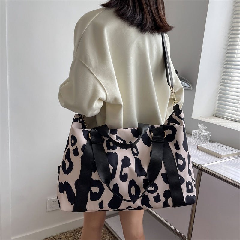 Women Travel Duffel Bag Cow Pattern Handbag Fitness Sports Shoulder Bags - Topezmart