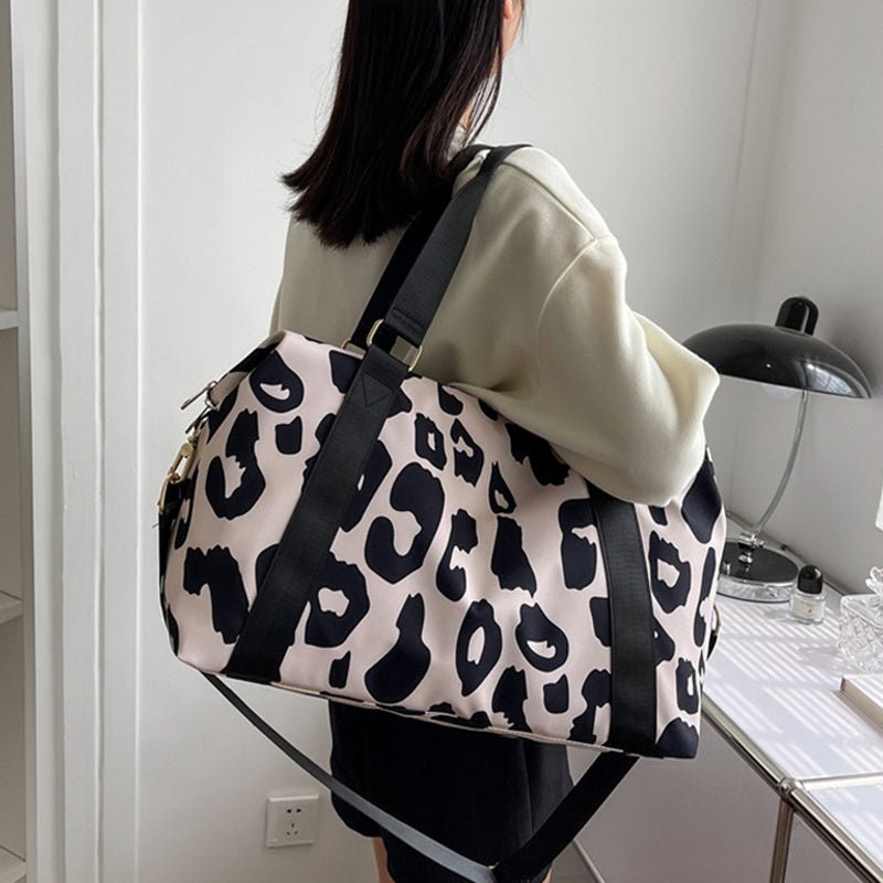 Women Travel Duffel Bag Cow Pattern Handbag Fitness Sports Shoulder Bags - Topezmart