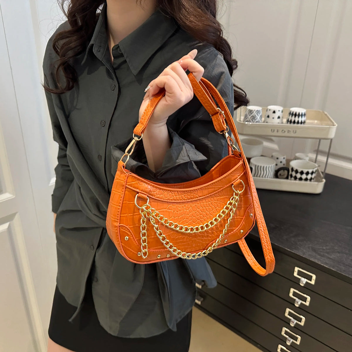 TopezMart™ Exclusive Chain - Embellished Shoulder Bag - Topezmart